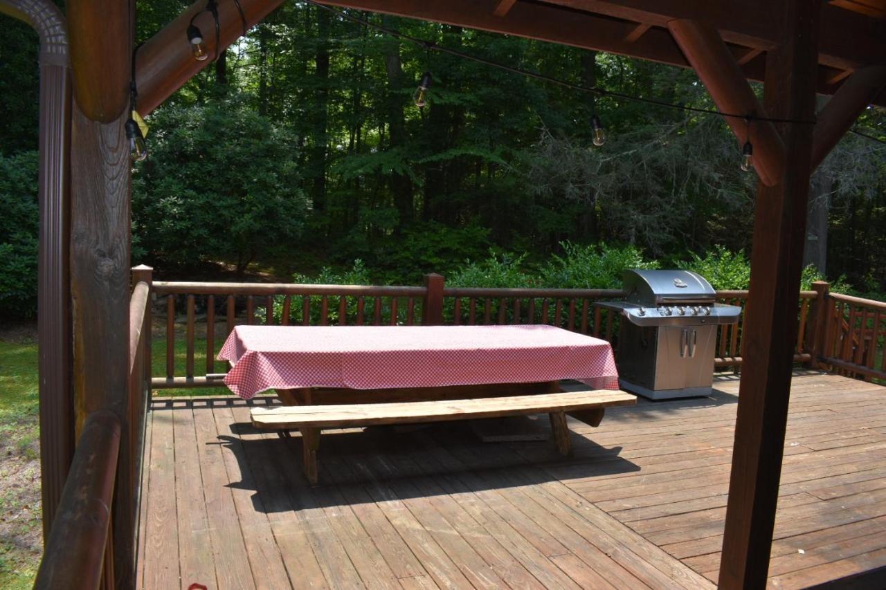 Tree Top Lodge - Gorgeous Lake Cabin With Hot Tub & Magnificent Views Of Forests And Mountains! Cabin Butler Exterior foto